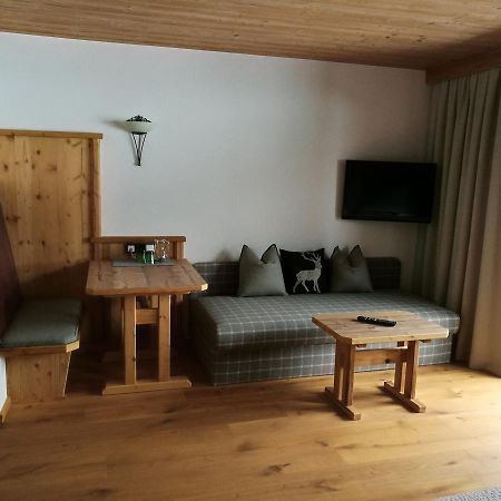 Landgasthof Ledererwirt Guest House เอบส์ ภายนอก รูปภาพ