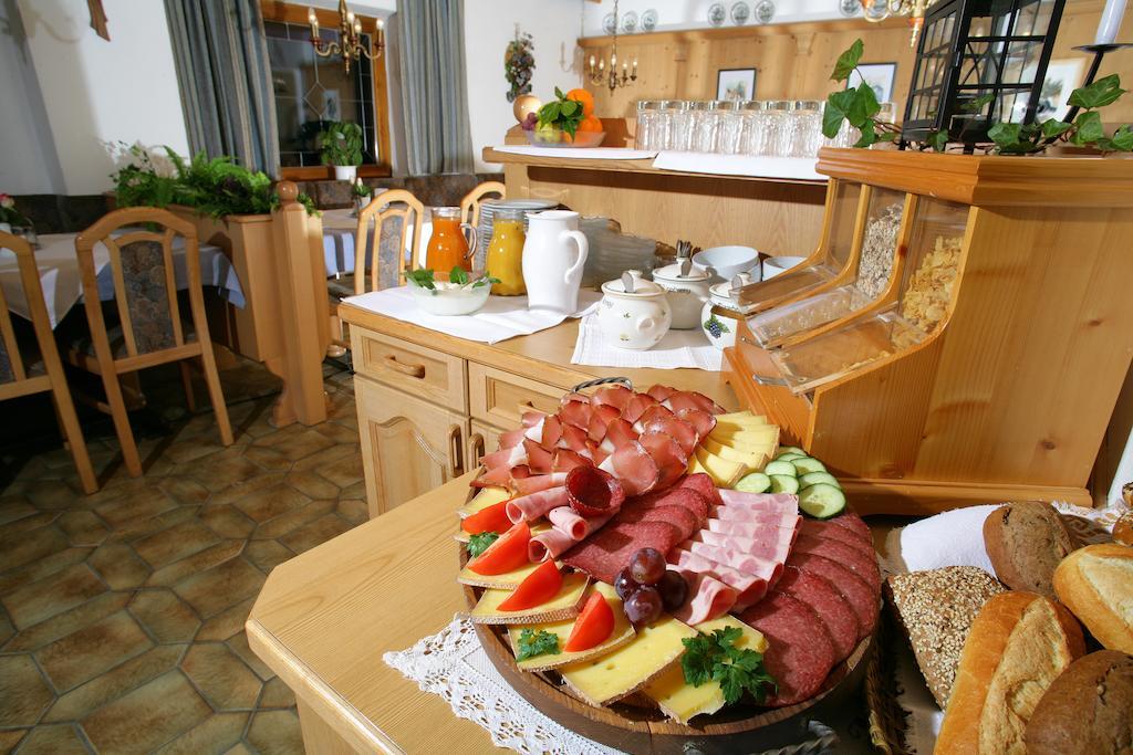 Landgasthof Ledererwirt Guest House เอบส์ ภายนอก รูปภาพ