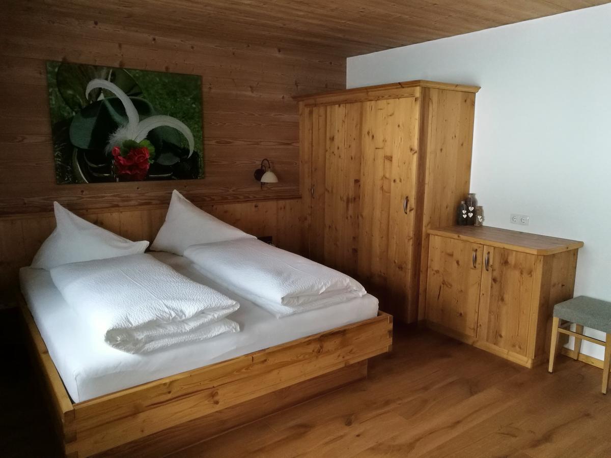 Landgasthof Ledererwirt Guest House เอบส์ ภายนอก รูปภาพ