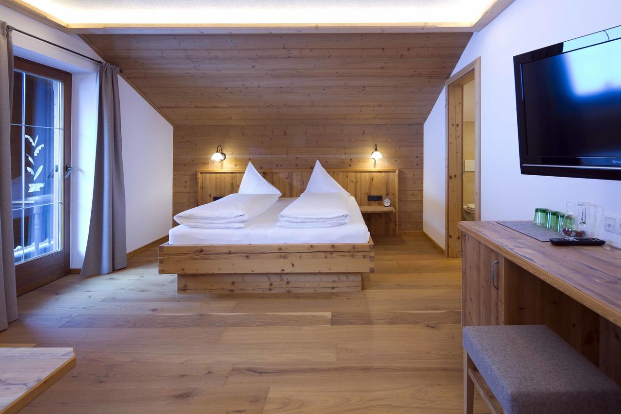 Landgasthof Ledererwirt Guest House เอบส์ ภายนอก รูปภาพ